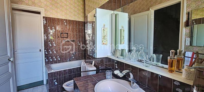 Immeuble - 198 m² - 8 pièces