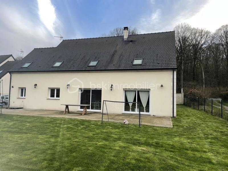 Maison - 222 m² - 7 pièces