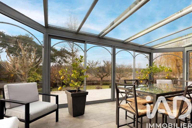 Maison - 206 m² - 8 pièces