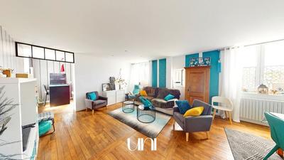 Maison - 422 m² - 12 pièces