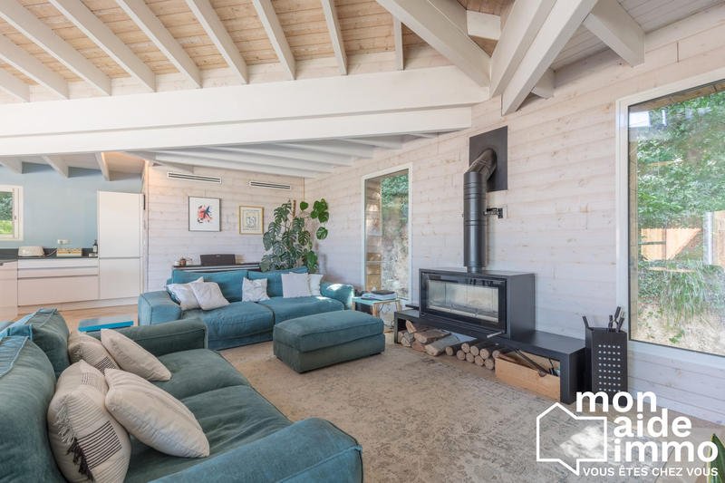 Maison contemporaine - 227 m² - 7 pièces