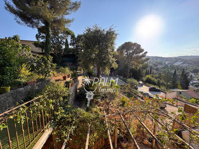 Appartement - 100 m² - 4 pièces