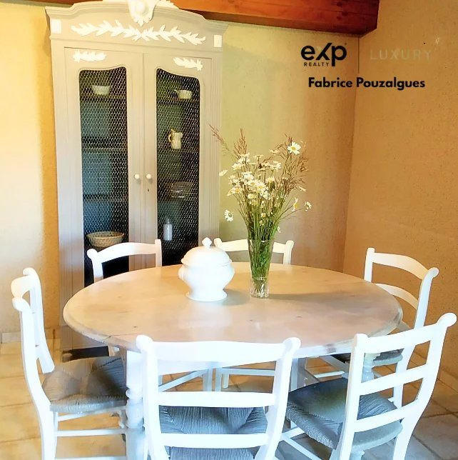 Maison - 715 m² - 29 pièces