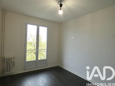 Appartement - 98 m² - 4 pièces