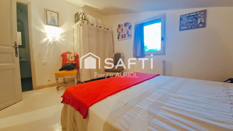 Maison - 200 m² - 6 pièces