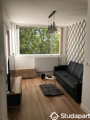 Chambre - 11 m² - 1 pièce