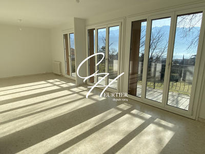 Maison - 151 m² - 6 pièces