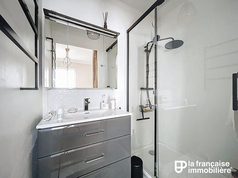 Appartement - 111 m² - 6 pièces