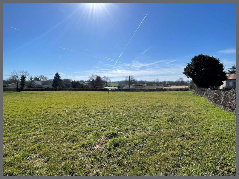 Terrain - 737 m²