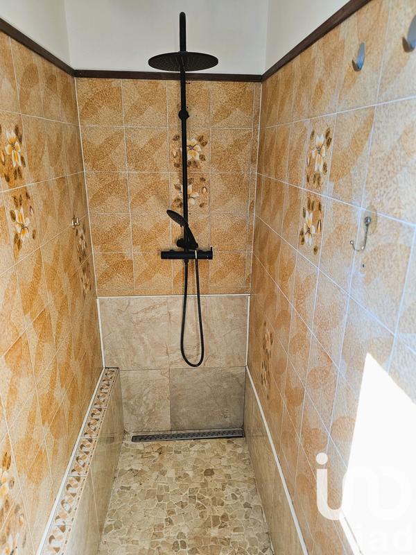 Maison - 168 m² - 8 pièces