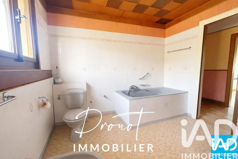 Maison - 176 m² - 8 pièces