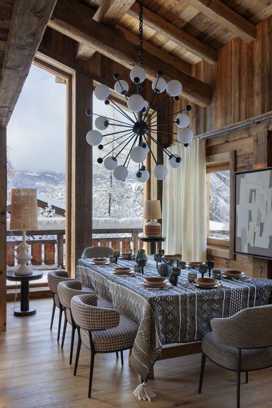 Châlet - 485 m² - 10 pièces