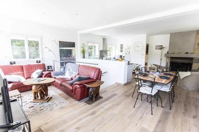 Appartement - 149 m² - 6 pièces