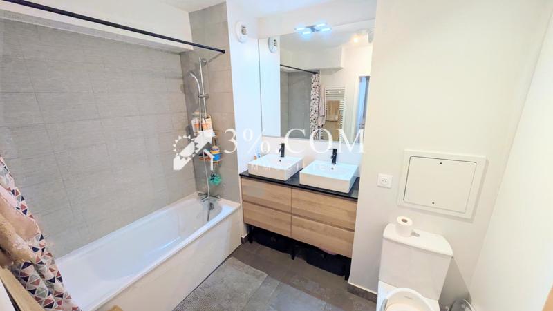 Appartement - 91 m² - 5 pièces