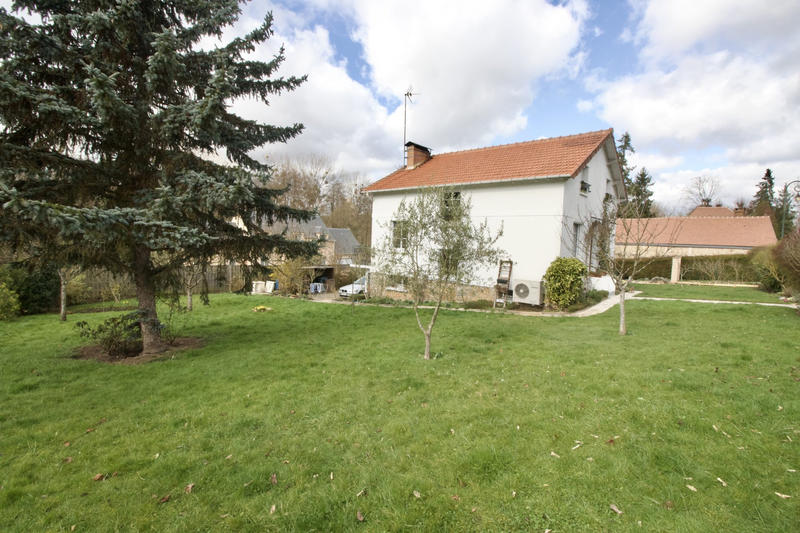 Maison - 96 m² - 5 pièces