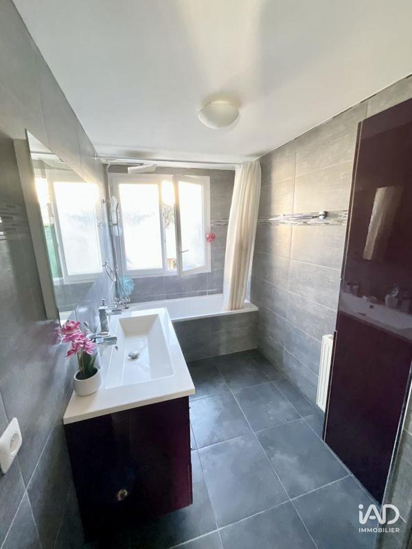 Maison - 82 m² - 5 pièces