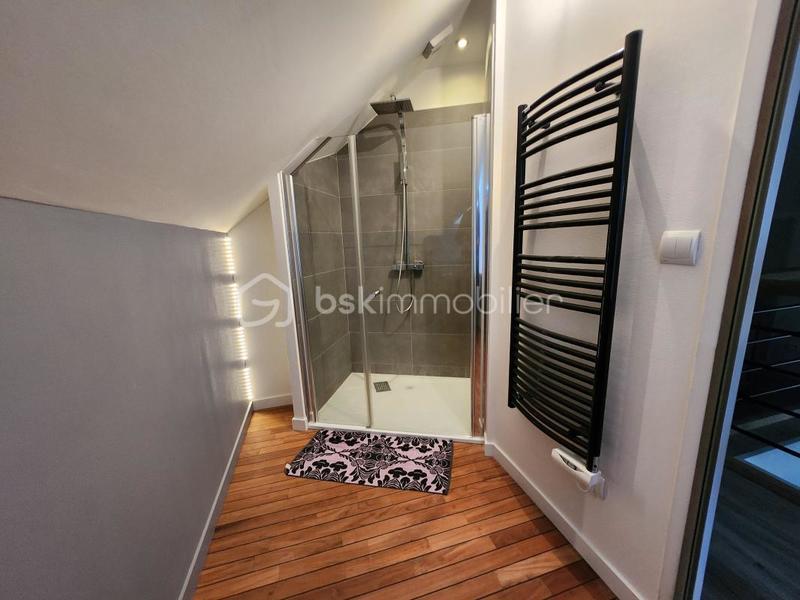 Pavillon - 152 m² - 6 pièces