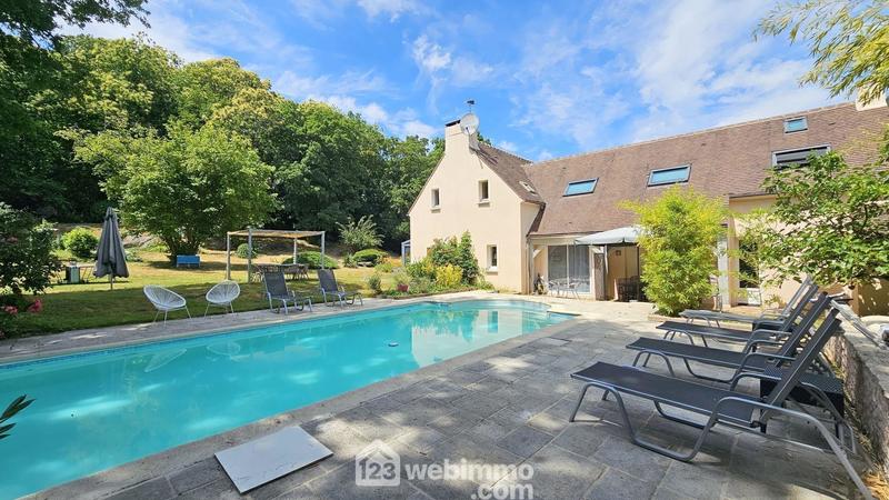 Maison - 322 m² - 11 pièces