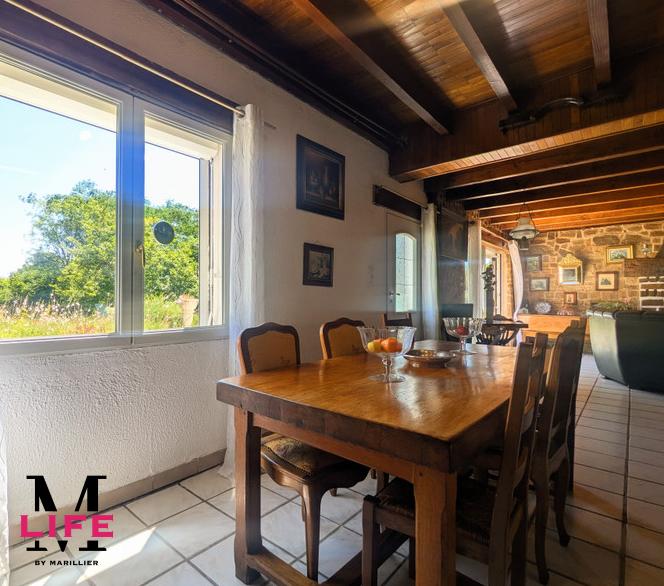 Maison - 107 m² - 4 pièces