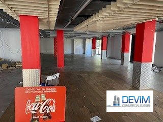 Local commercial - 179 m²