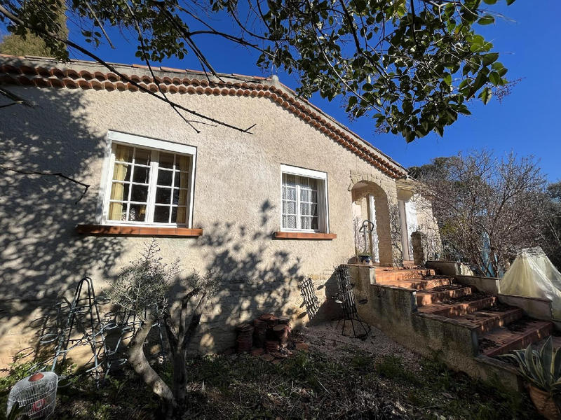 Villa - 165 m² - 9 pièces