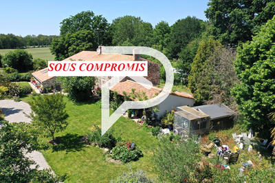 Maison - 229 m² - 7 pièces