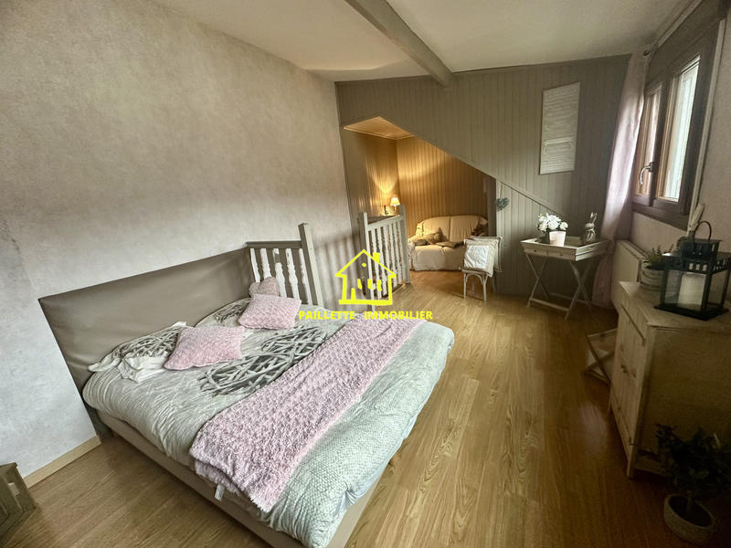 Maison traditionnelle - 105 m² - 4 pièces