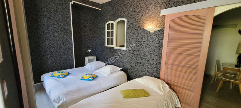 Fonds de commerce - 750 m²