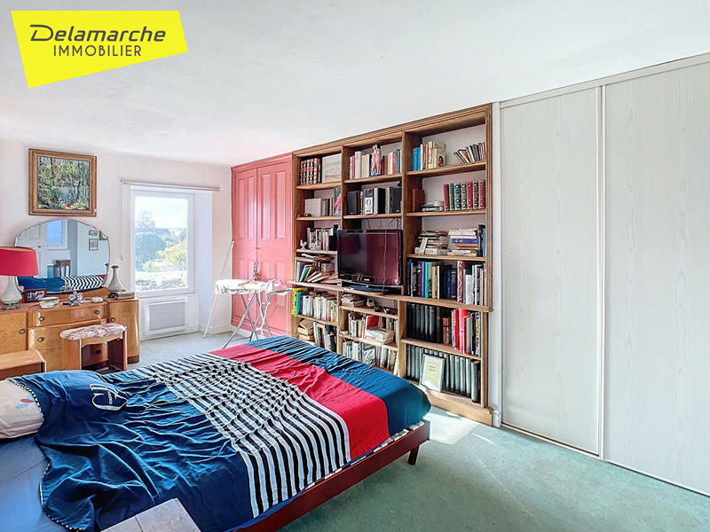 Maison - 205 m² - 6 pièces