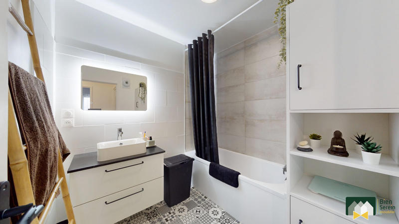 Appartement - 81 m² - 3 pièces