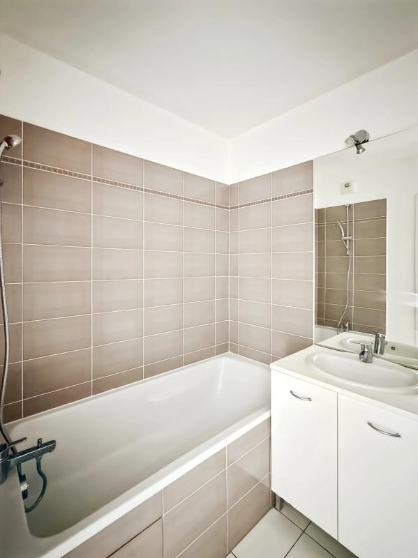 Appartement - 75 m² - 4 pièces