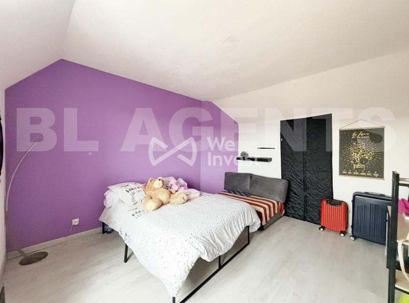 Maison - 101 m² - 5 pièces