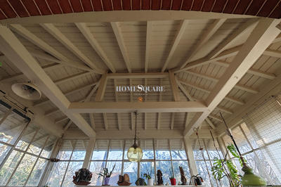 Maison - 389 m² - 10 pièces