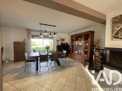 Maison - 158 m² - 8 pièces