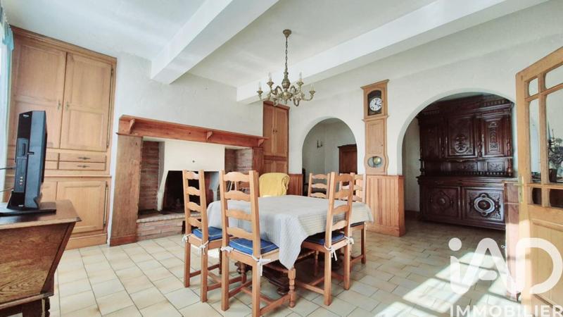 Maison - 196 m² - 5 pièces