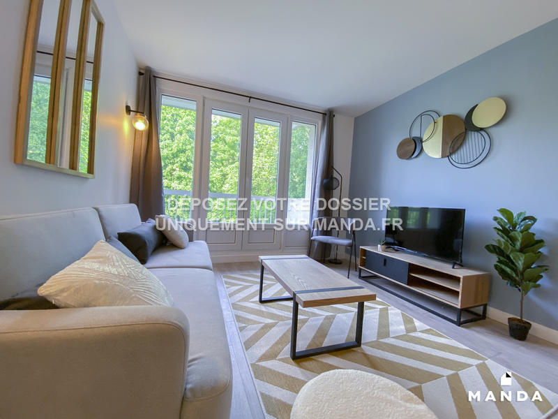 Chambre - 9 m² - 4 pièces