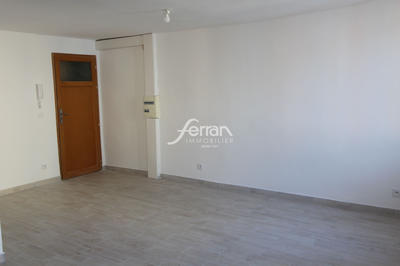 Appartement - 94 m² - 4 pièces