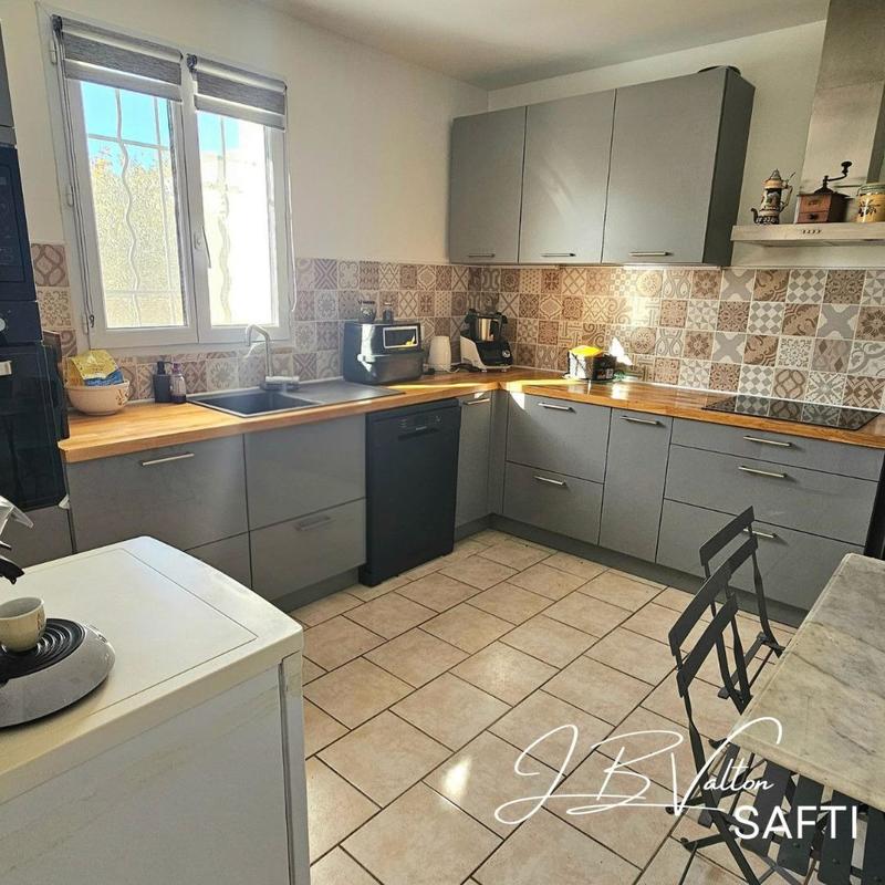 Maison - 85 m² - 4 pièces