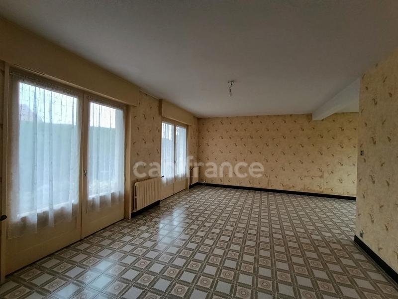 Maison - 121 m² - 5 pièces