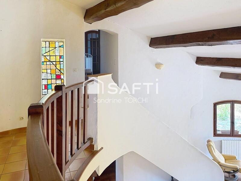 Maison - 105 m² - 4 pièces