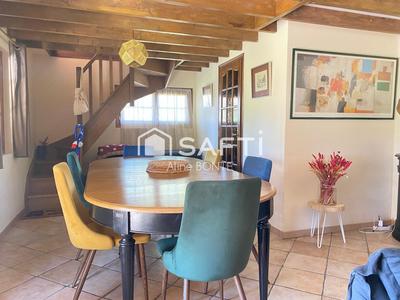 Maison - 97 m² - 5 pièces