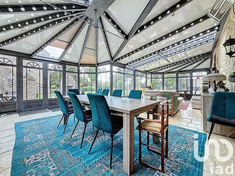 Maison - 640 m² - 14 pièces