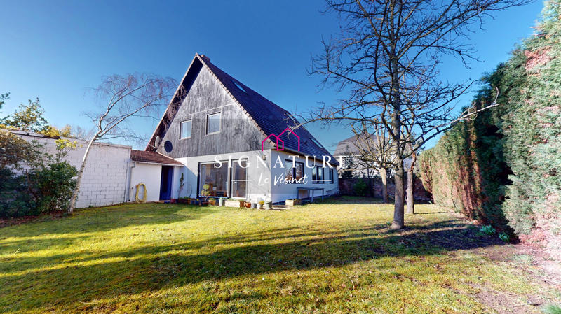 Maison - 212 m² - 9 pièces