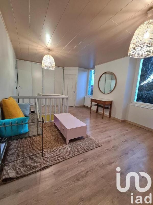 Maison - 167 m² - 12 pièces