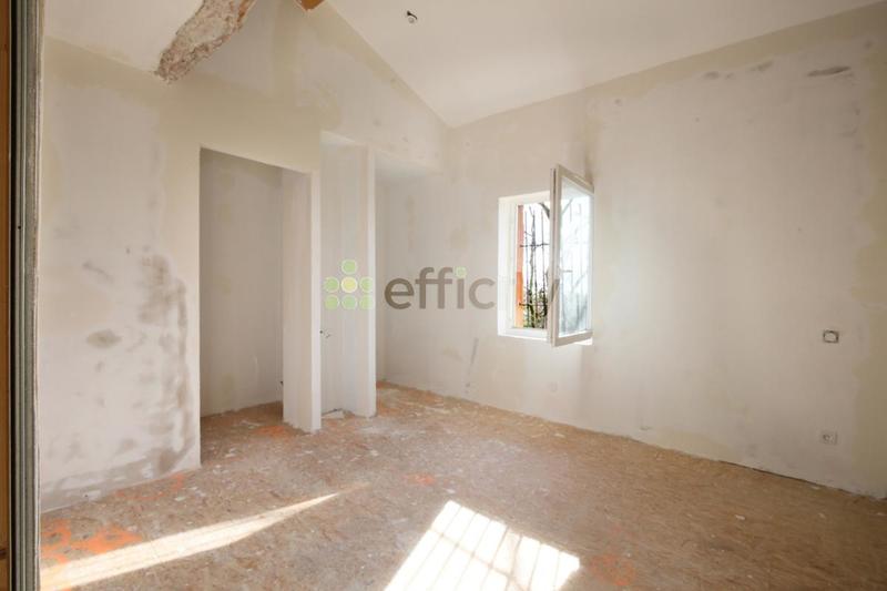 Maison - 260 m² - 8 pièces