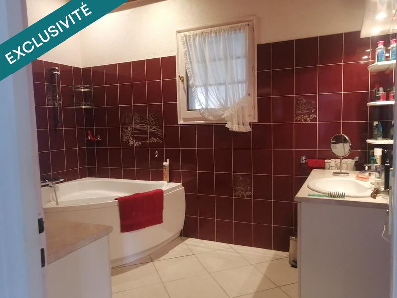 Maison - 168 m² - 6 pièces