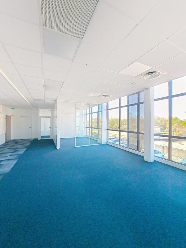 Bureau - 149 m²