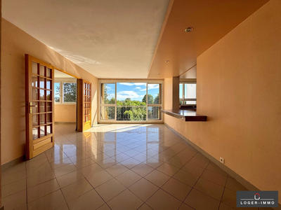 Appartement - 79 m² - 4 pièces