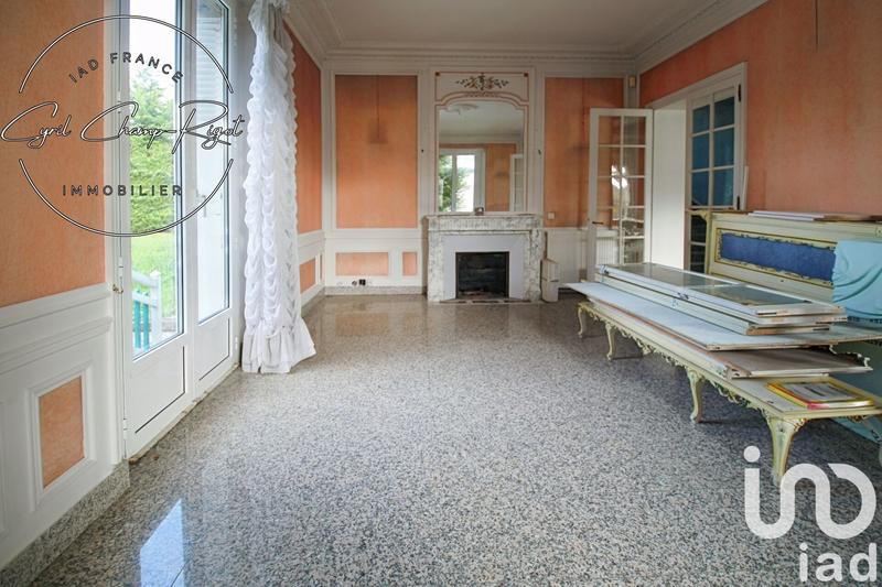 Maison - 350 m² - 12 pièces