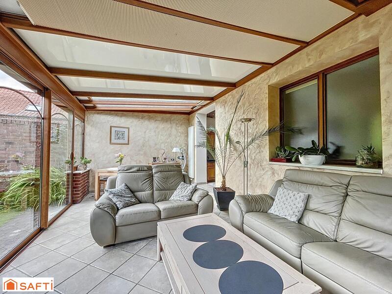 Maison - 159 m² - 9 pièces